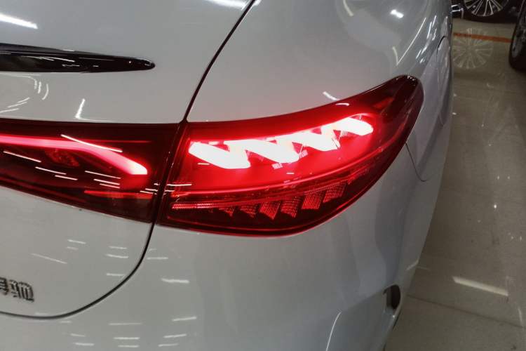 Used Mercedes-Benz EQE 2022 350 First Edition Special Version