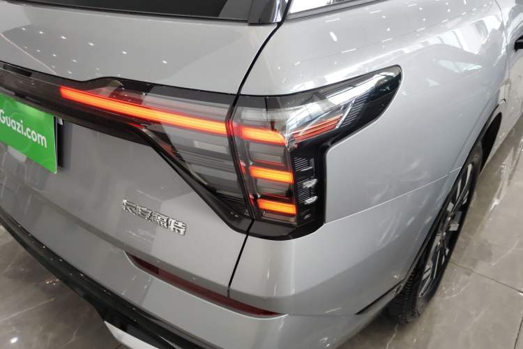 Used Ford Edge 2025 Ford Explorer L 2.0T EcoBoost E-Hybrid Four-Wheel-Drive 7-Seater Supreme Model
