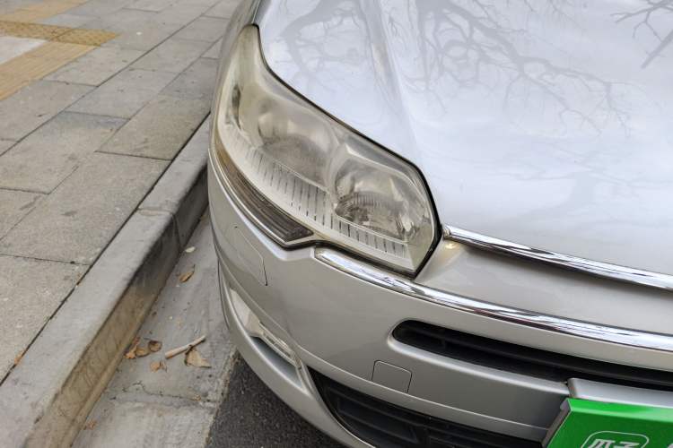 Used Citroen C5 2011 2.3L Automatic Zunyu Version
