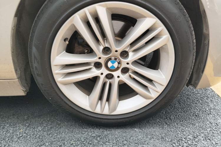 Used BMW 3 Series 2016 320Li Luxury Design Package
