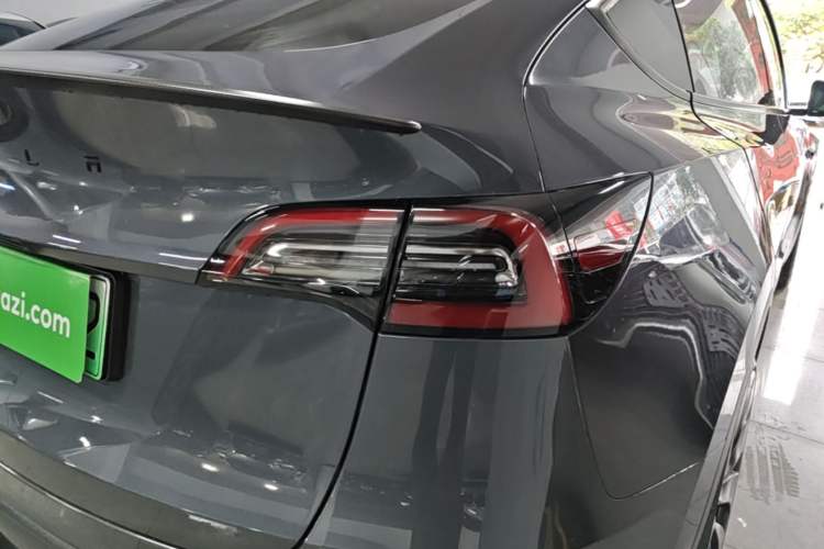 Used Tesla Model Y 2022 Performance High-Performance All-Wheel-Drive Version
