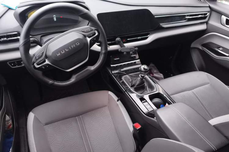 Used Wuling Victory 2022 1.5T Manual Elite Edition