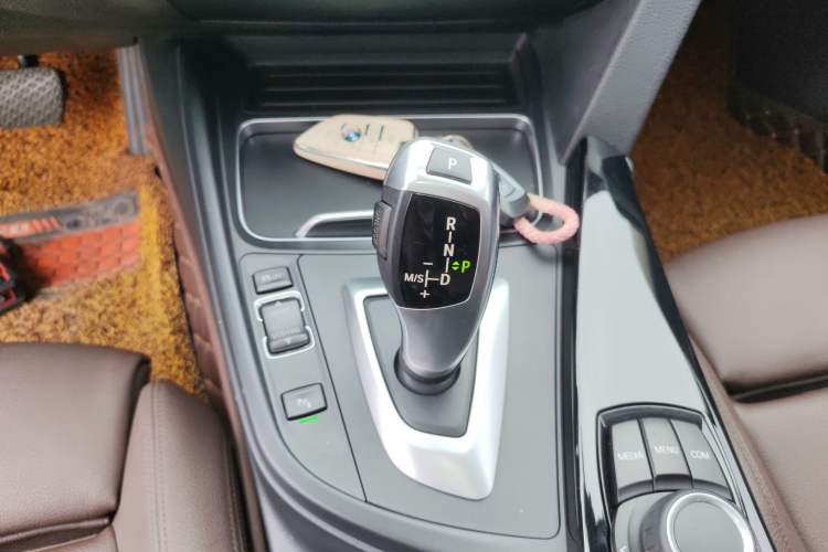 Used BMW 3 Series 2018 320Li xDrive Fashion Model Gear Lever