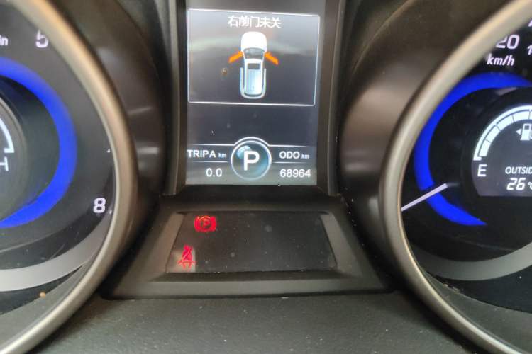 Used CHANGAN CS75 2014 1.8T Automatic Elite Model China IV Standard
