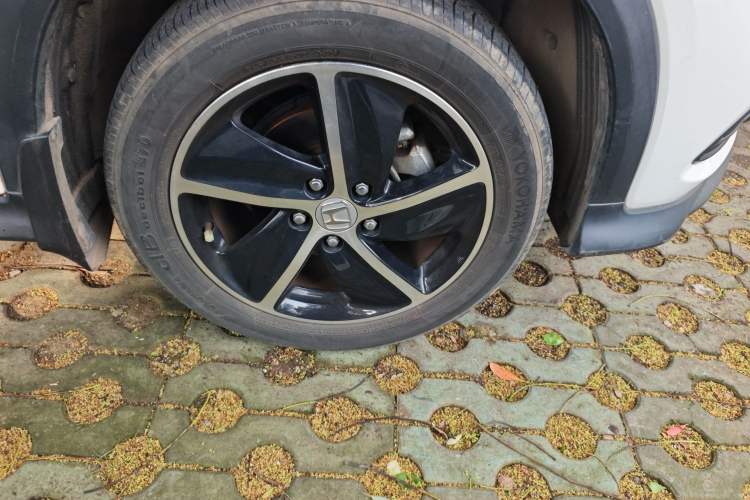 Used Honda Vezel 2020 1.5L CVT Pioneer Edition
