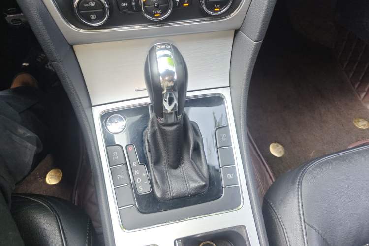 Used Volkswagen Passat 2015 1.8TSI DSG Prestige Edition
