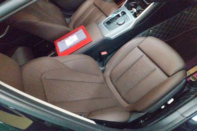 Used BMW i3 2023 eDrive 40 L Midnight Edition