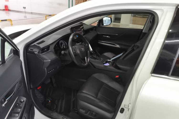 Used Toyota Harrier 2023 2.0L CVT Two-Wheel Drive Deluxe Edition
