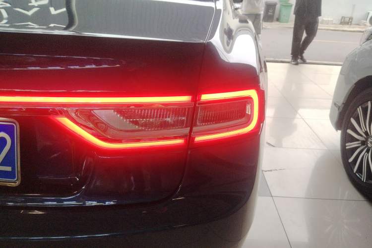 Used Lincoln Continental 2017 2.0T Two-Wheel Drive Deluxe Edition
