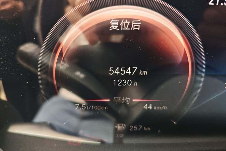 Used Mercedes-Benz GLB 2020 Facelift GLB 200 Fashion Edition Odometer Close Up