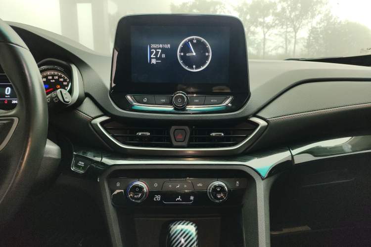 Used Chevrolet Orlando 2020 Light Hybrid Redline 530T Automatic Enjoyment Edition (5+2 Models)