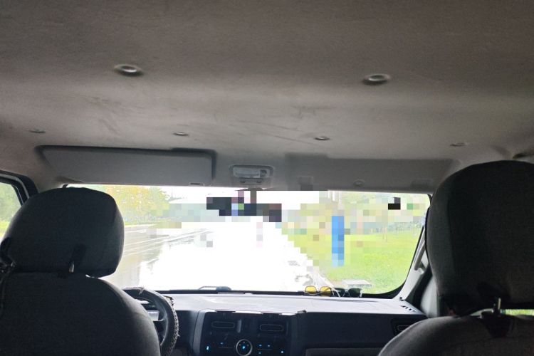 Used SRM New Energy E3 2025 Fudi 310KM Practical Passenger Vehicle