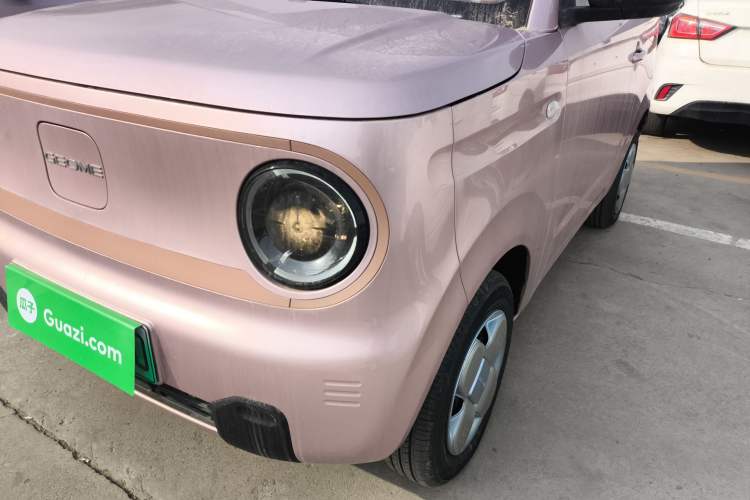 Used Geely Galaxy Panda 2024 Panda Mini 200km Endurance Bear Left Front Headlight