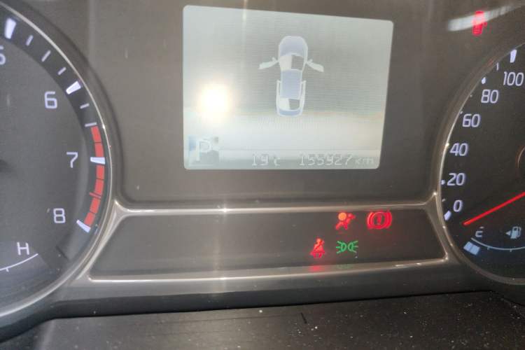 Used Kia K5 2014 2.0L Automatic LUXURY Odometer Close Up