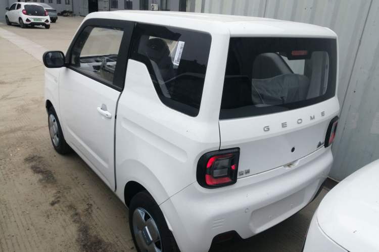 Used Geely Galaxy Panda 2024 Panda Mini 200km Endurance Bear