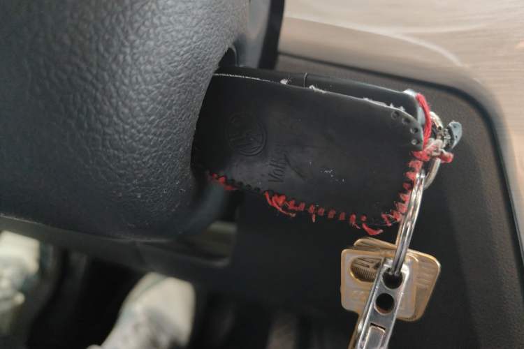 Used Volkswagen Lavida 2015 1.6L Automatic Comfort Edition Vehicle Key