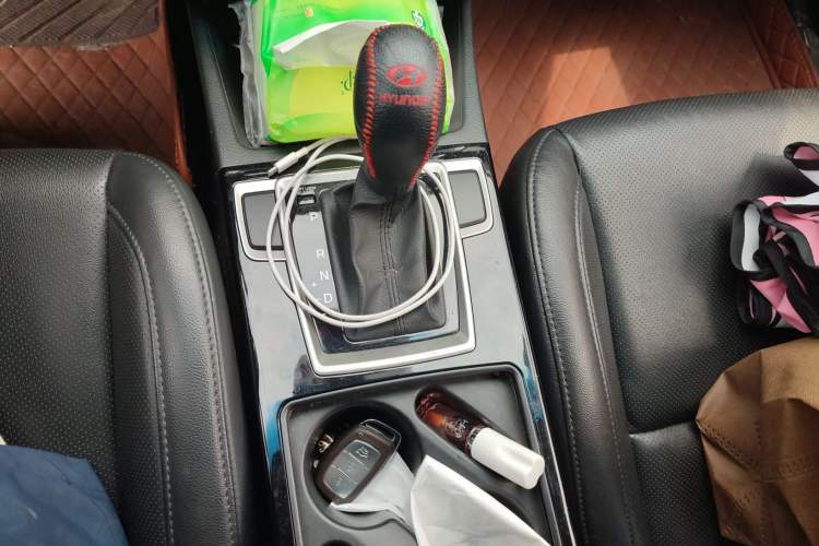 Used Hyundai Mistra 2014 1.8L Automatic Deluxe DLX Model Gear Lever