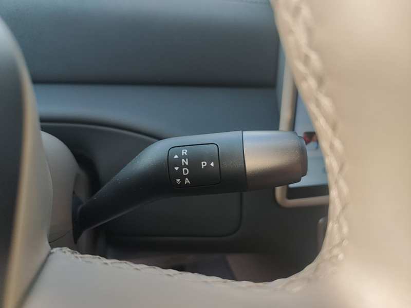 Used Li Auto MEGA 2025 Home Family Special Edition — 13