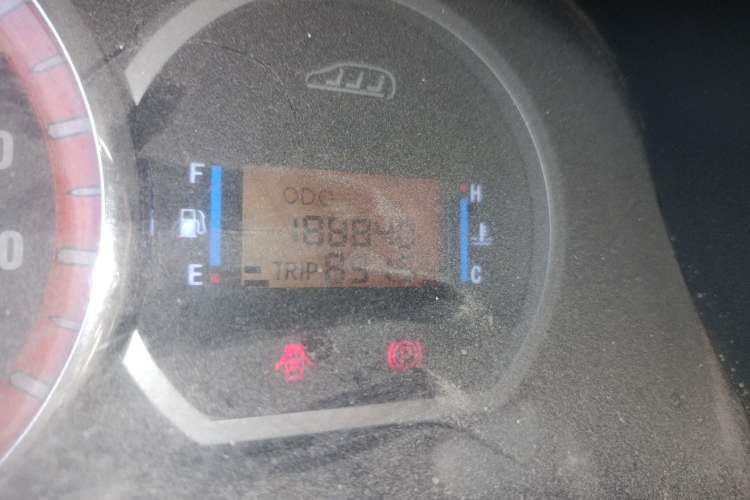 Used FORTHING Lingzhi 2015 M5 Q7 2.0L 7-seat Long-Wheelbase Comfort Model
