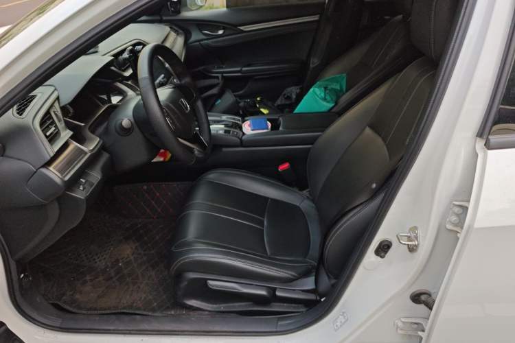 Used Honda Civic 2021 HATCHBACK 220TURBO CVT New Trendsetter
