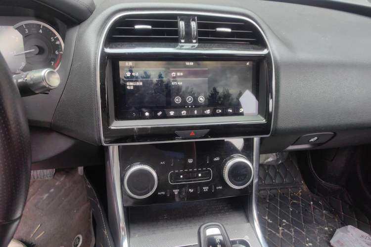 Used Jaguar XEL 2020 2.0T 200PS R-DYNAMIC Youth Sports Edition Audio And AC Panel