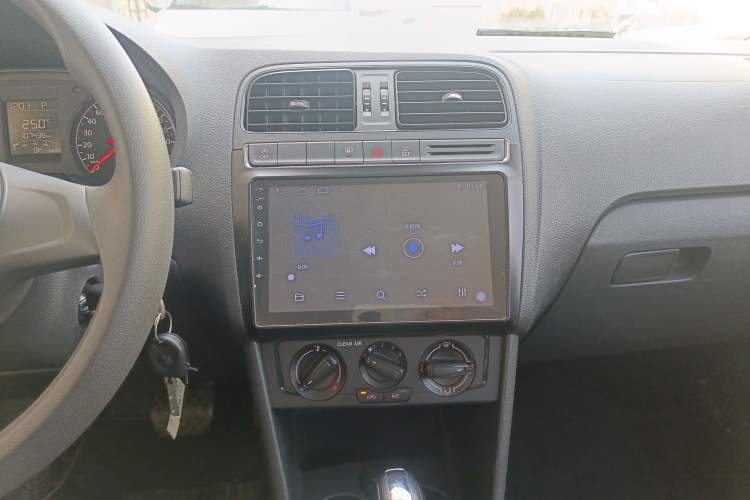 Used Volkswagen Polo 2018 1.5L Automatic Advanced Driving Model Audio And AC Panel