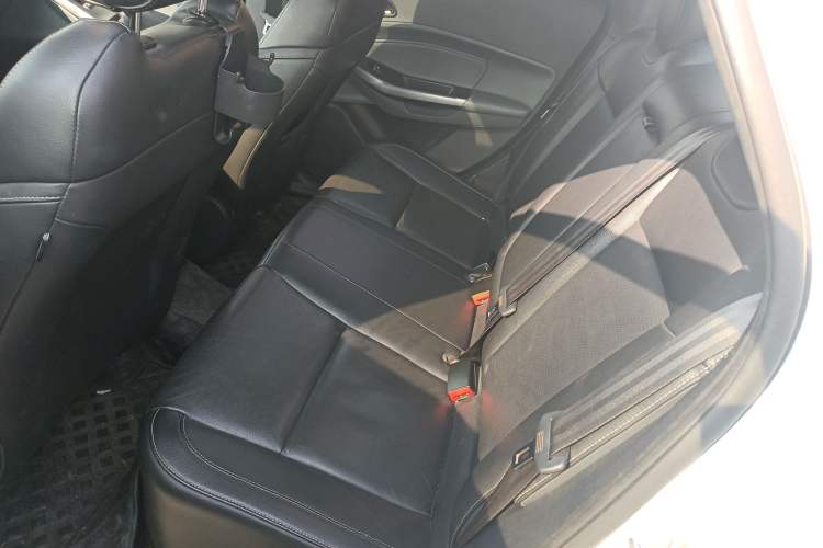 Used Ford Escort 2015 1.5L Automatic Fashion Model
