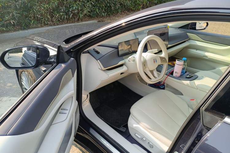 Used Buick L7 2025 Model Aivia