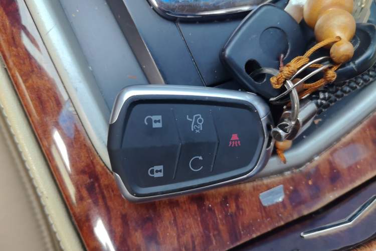 Used Cadillac SLS Seville 2011 2.0T Elite Edition Vehicle Key