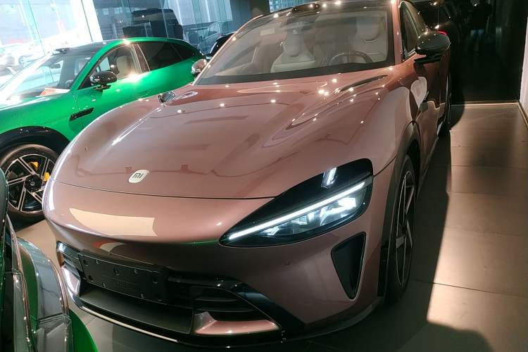 Used Xiaomi Auto YU7 2025 Ultra-Long Range High-Performance All-Wheel-Drive Max Edition
