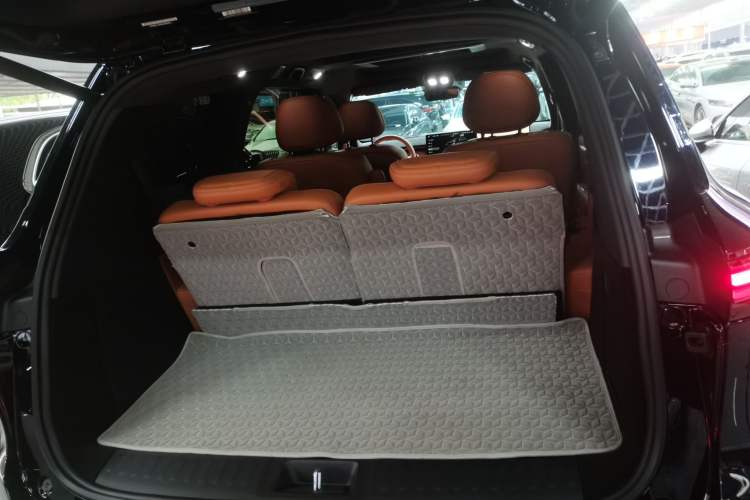 Used Deepal S09 2025 Four-Wheel Drive Ultra+ Custom Edition
