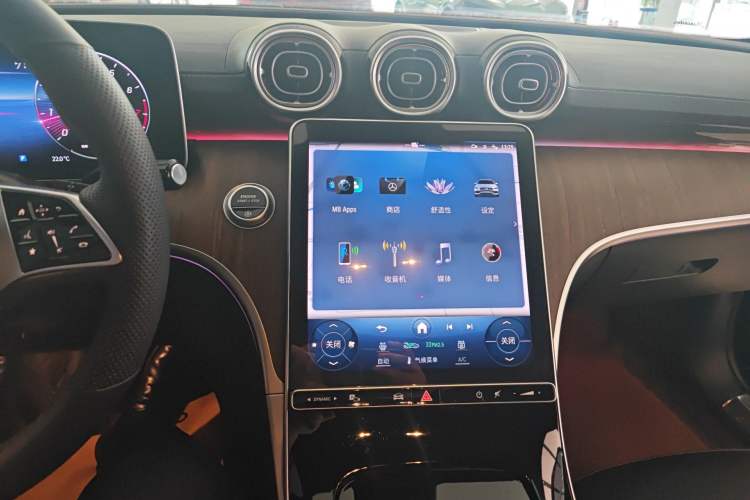 Used Mercedes-Benz C-Class 2022 Facelift C 260 L Audio And AC Panel