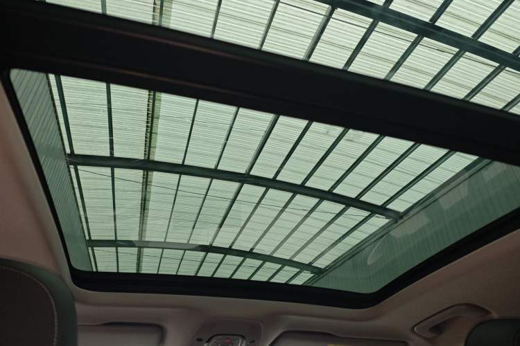 Used Audi Q5L 2022 40T Luxury Elegant Model Headliner