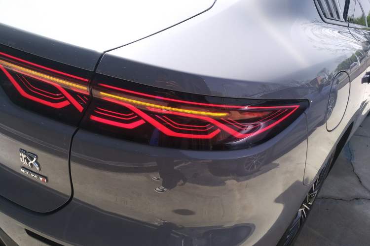 Used BYD Han 2025 DM-i Intelligent Driving Edition 125KM LiDAR Flagship Model
