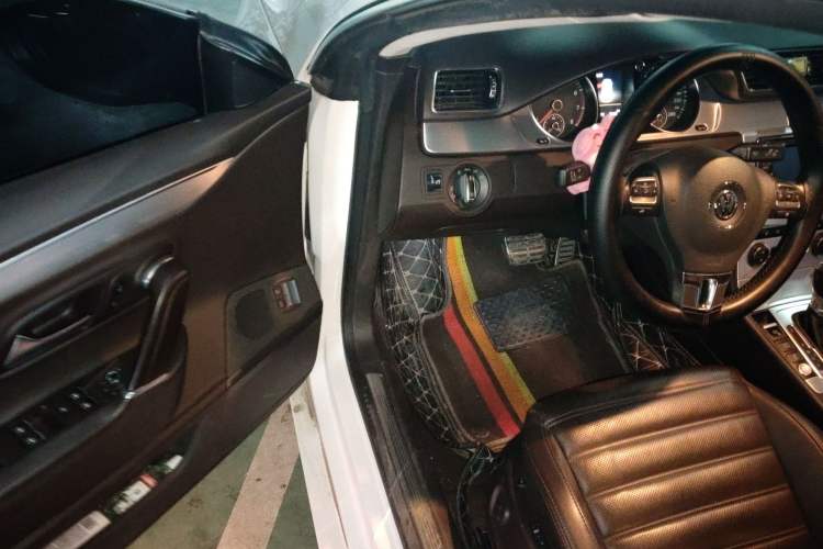 Used Volkswagen FAW-Volkswagen CC 2018 1.8TSI Luxury Model Driver Seat