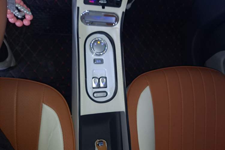 Used CHANGAN NEVO Lumin 2025 205km Refreshing Edition Gear Lever