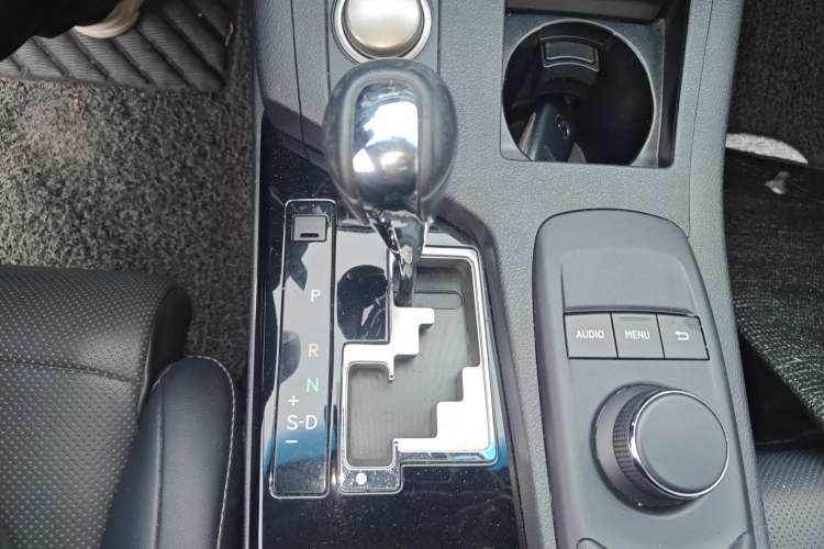 Used Lexus ES 2014 250 Elite Edition Gear Lever