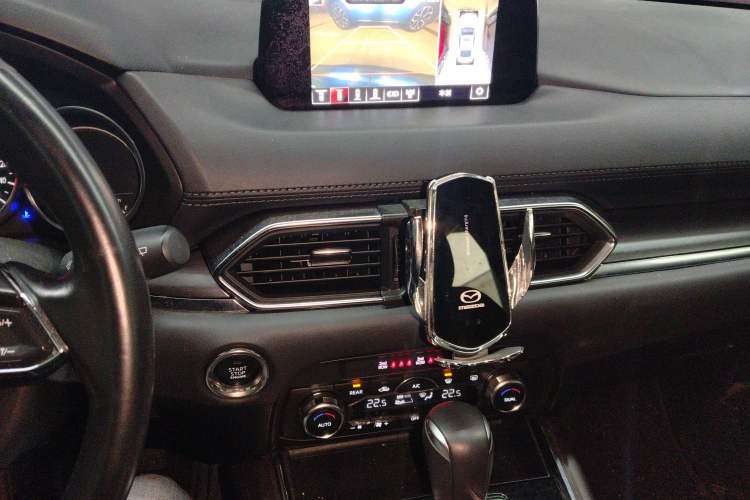 Used Mazda CX-8 2019 2.5L Two-Wheel Drive Luxury Version Audio And AC Panel