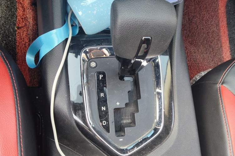 Used Soueast DX3 2022 1.5T CVT PLUS Gear Lever