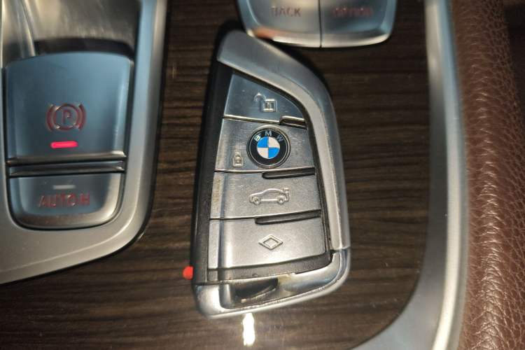 Used BMW 7 Series 2018 730Li Leading Model Excellence Package
