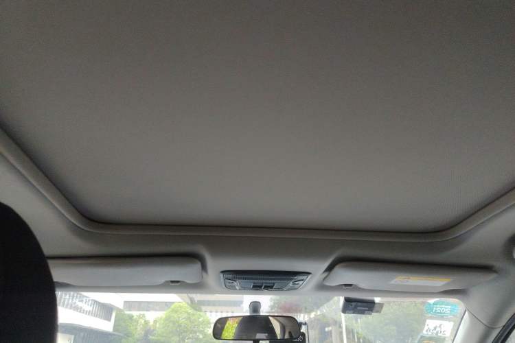 Used Honda Vezel 2016 1.8L CVT Front-Wheel Drive Pioneer Edition