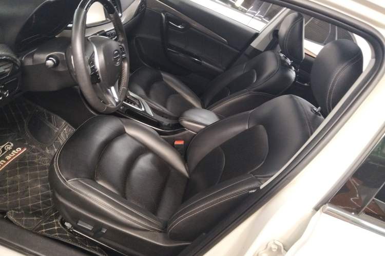 Used GAC Trumpchi GA6 2016 235T DCT Luxury Edition
