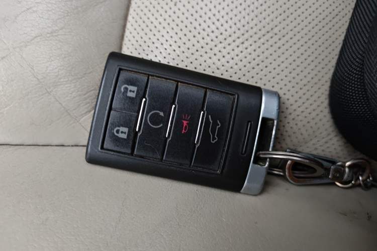 Used Cadillac SRX 2011 3.0L Luxury Model
