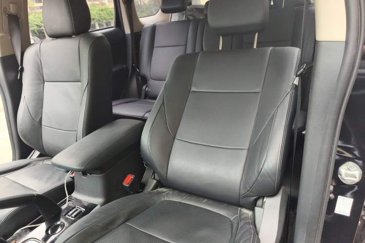 Used Mitsubishi Outlander 2017 2.0L Two-Wheel Drive Glory Edition 5 Seats