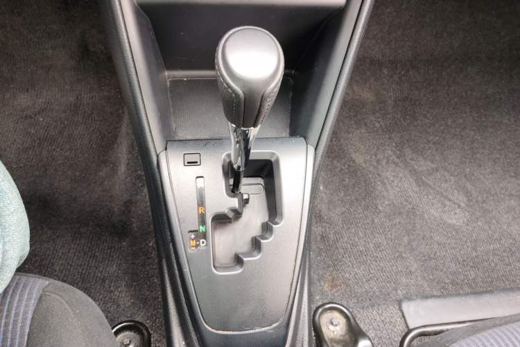 Used Toyota YARiS L Zhi Xuan 2019 1.5E CVT Dynamic Edition China VI compliant Gear Lever