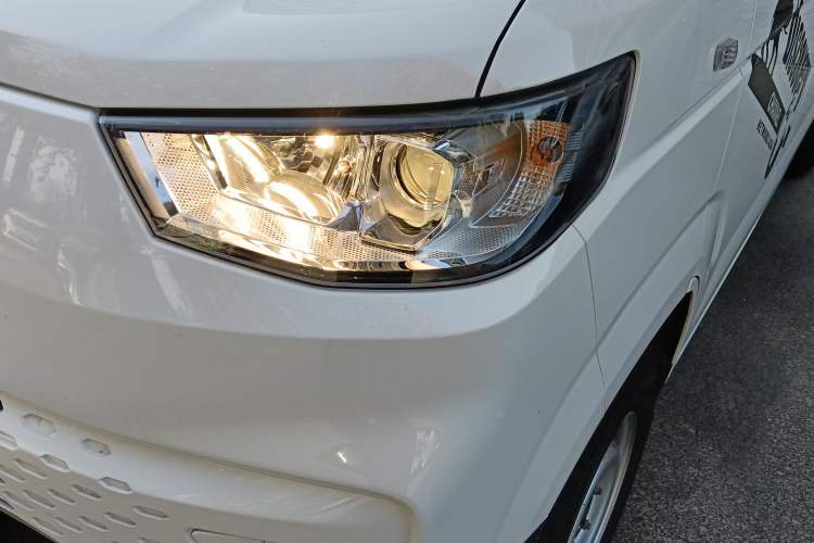 Used Karry Jiangtun E5 2024 268 km Range Open-Window 6-Seater Version
