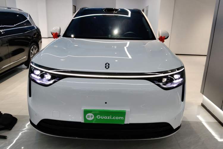 Used Hima AITO M8 2025 Extended-Range Ultra Version 53.4 kWh 6-Seater Edition
