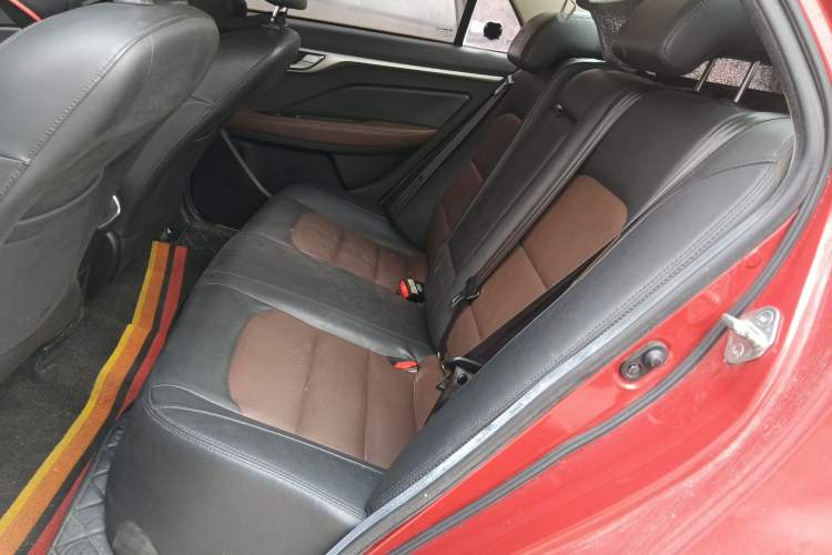 Used Geely Auto Vision 2018 1.5L Automatic Happiness Edition Left Rear Seat