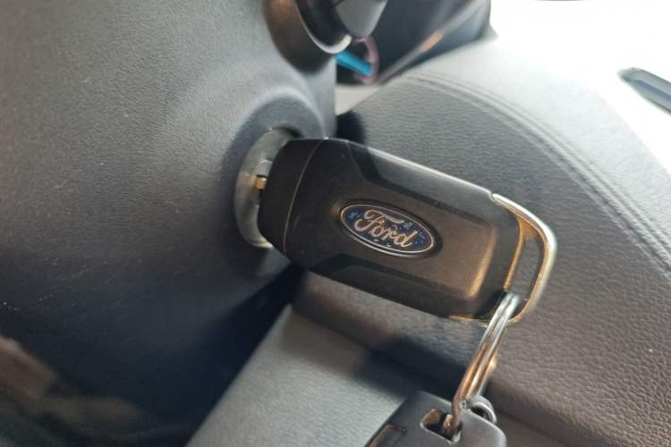 Used Ford Escort 2015 1.5L Automatic Fashion Model Vehicle Key