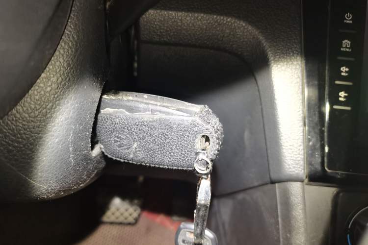 Used Volkswagen Santana 2013 1.6L Automatic Fashion Edition